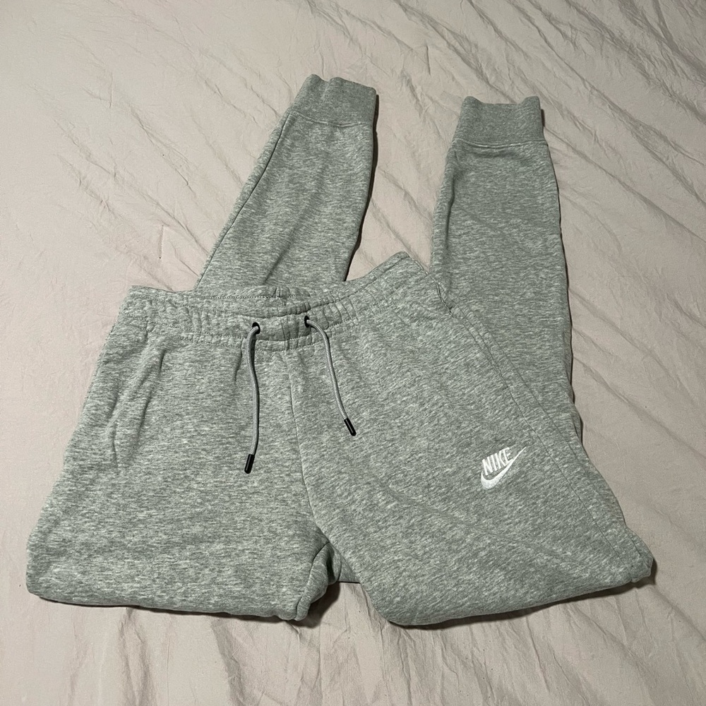 Nike joggers/sweatpants